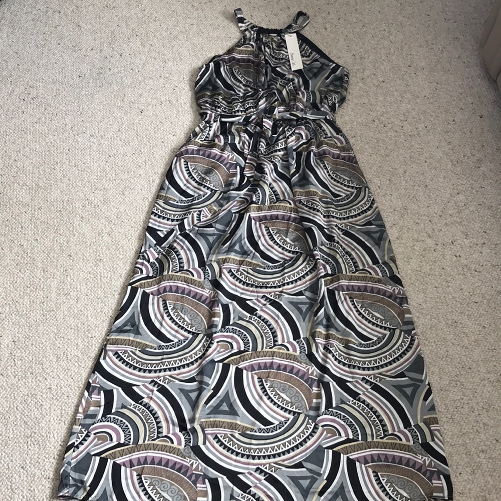 NWT: Women’s Maxi dress - Picture 4 of 4